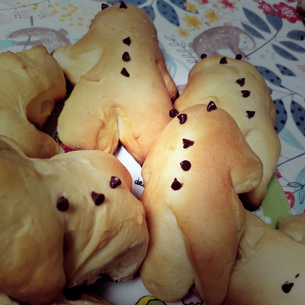 Les Mänele de 2024, avec des yeux et boutons en pépites de chocolat